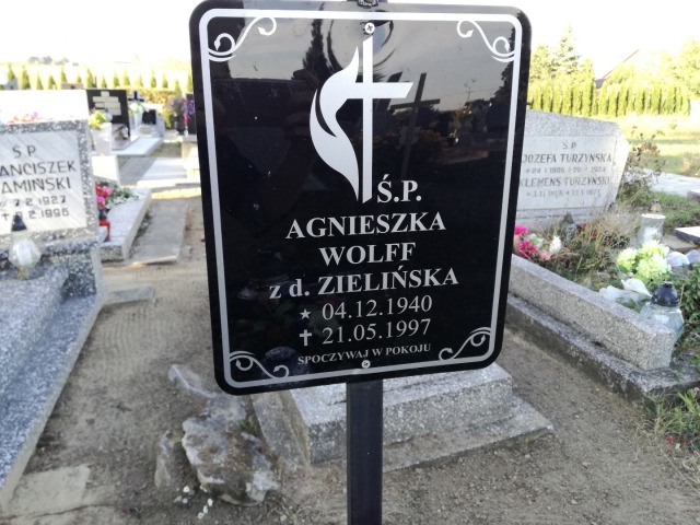 Agnieszka Wolff 1940 Kokoszkowy - Grobonet - Wyszukiwarka osób pochowanych