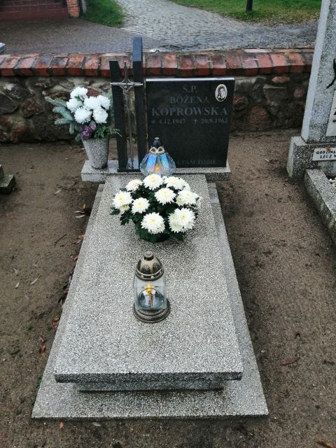 Bożena Koprowska 1947 Kokoszkowy - Grobonet - Wyszukiwarka osób pochowanych